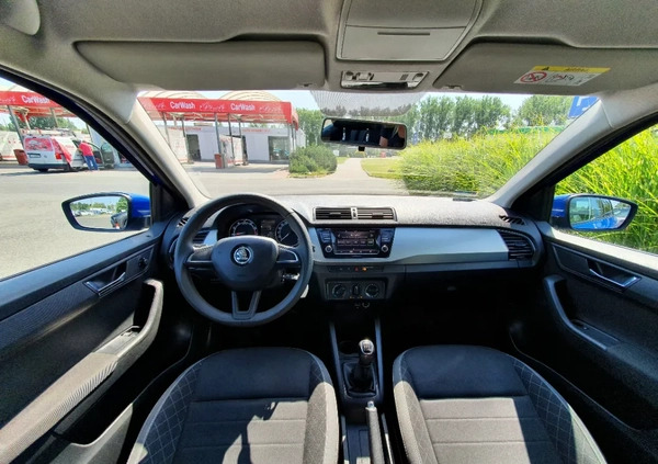 Skoda Fabia cena 36000 przebieg: 142454, rok produkcji 2019 z Sieradz małe 79